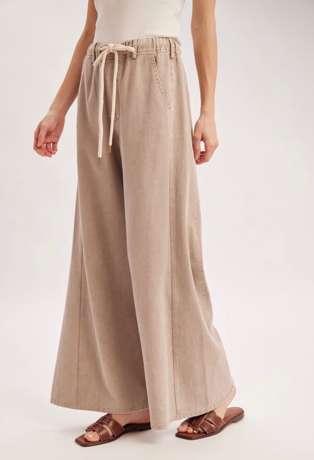 Relaxed Flare Knit Pants