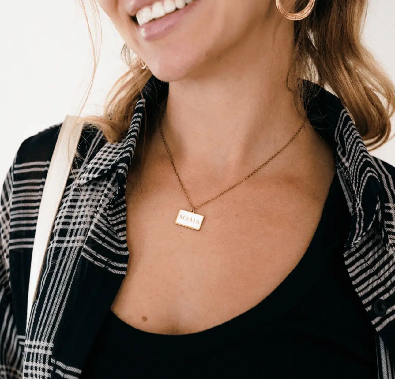 Mama Pendant Necklace