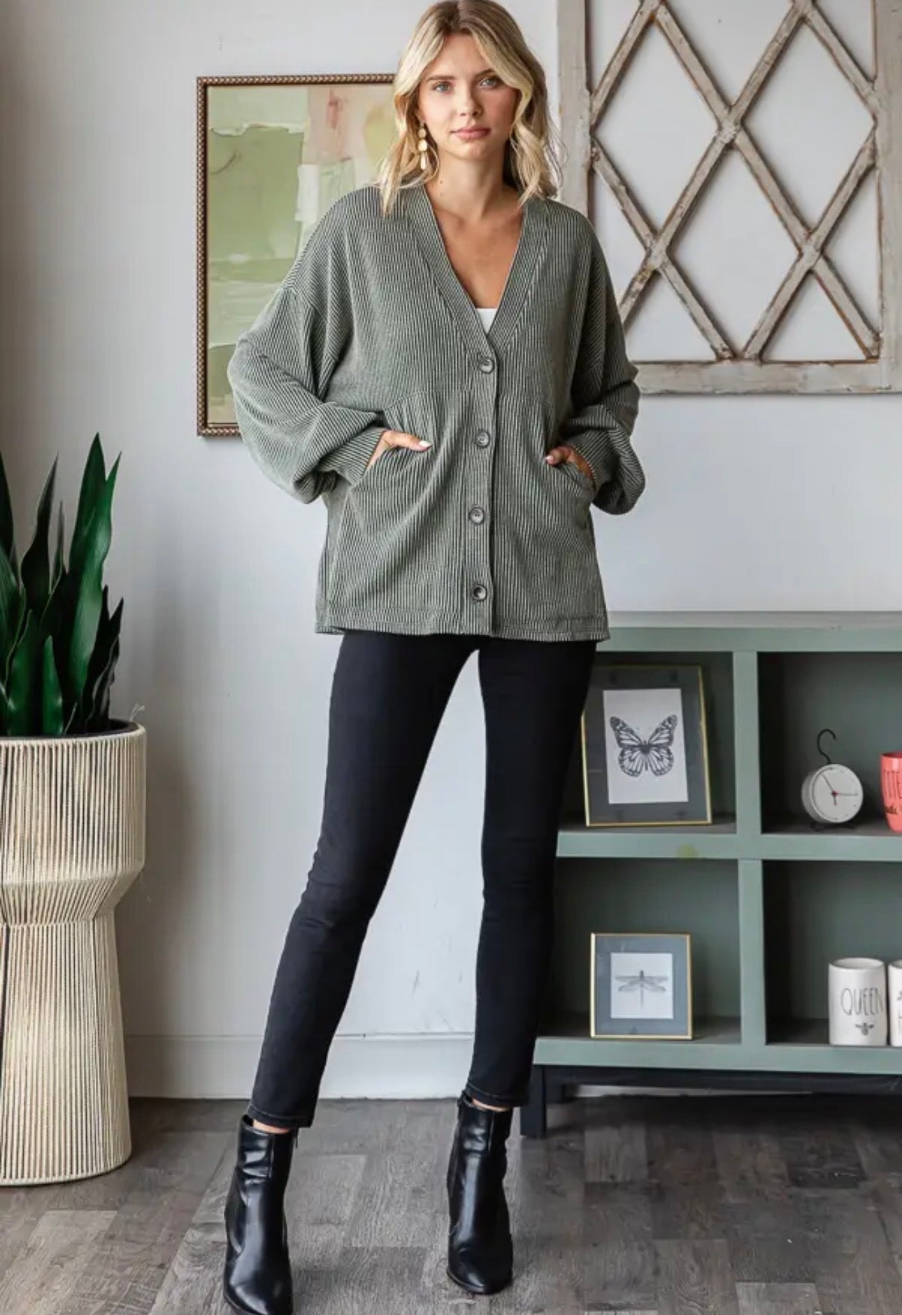 Rib Button Balloon Sleeve Cardigan