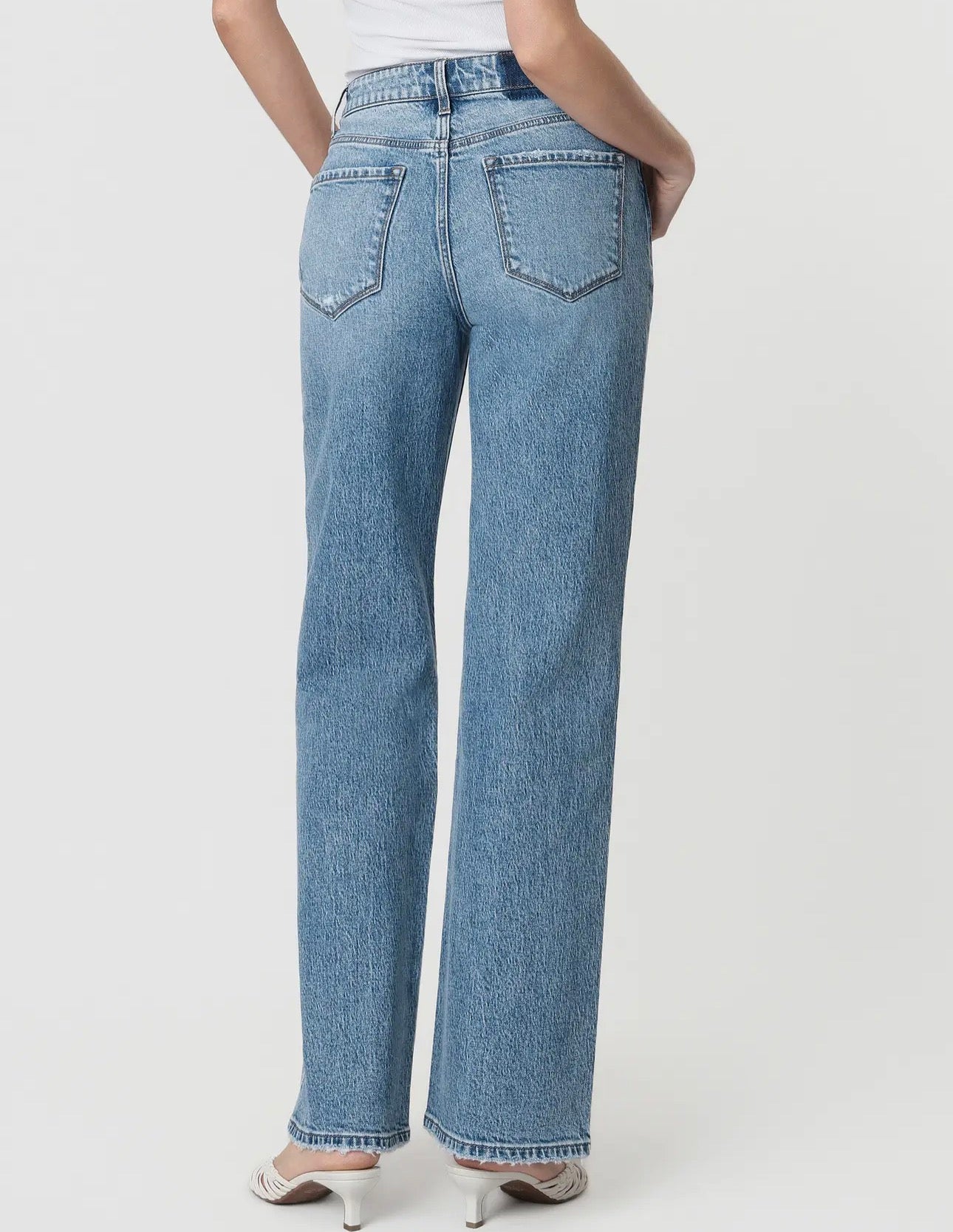 90’s High Rise Wash Jeans