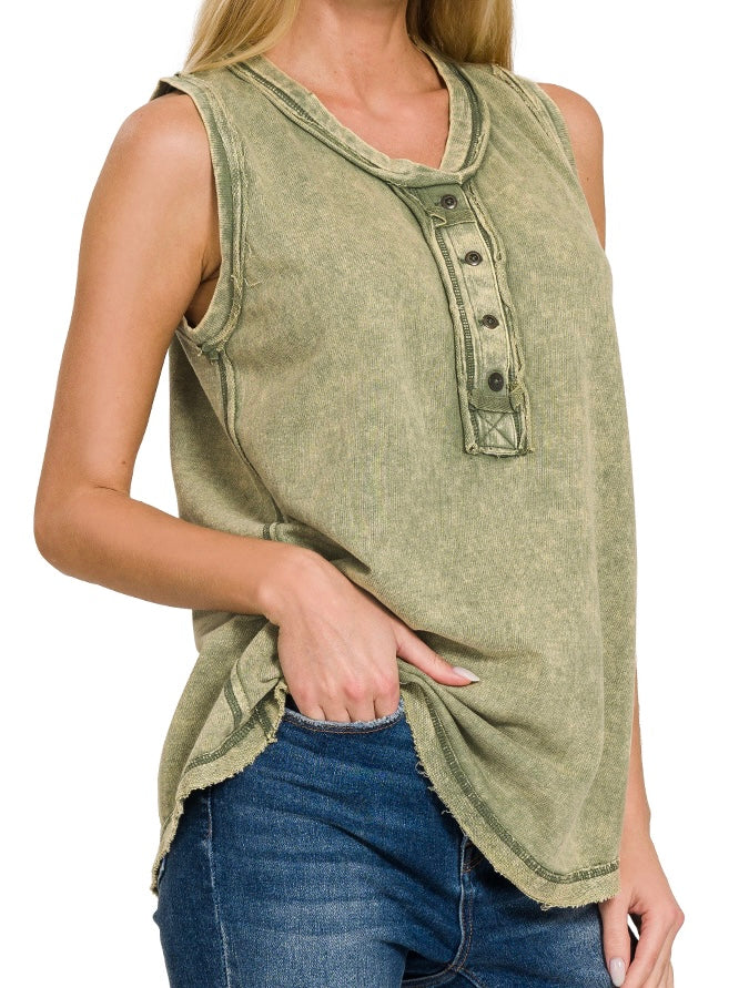 Button Tank